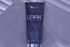 Dark Bronzer 40 bronzerů, výrazné zjemnění pokožky.  Nechte se unášet vůní exotického ovoce pomelo.
